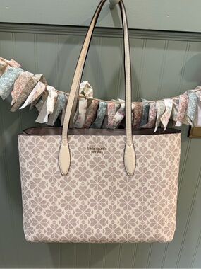 kate spade cream/gray floral-print tote